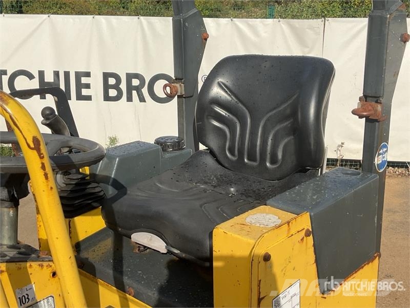 Bomag BW80ADH-2 Double Drum Roller Divvalču grunts veltņi