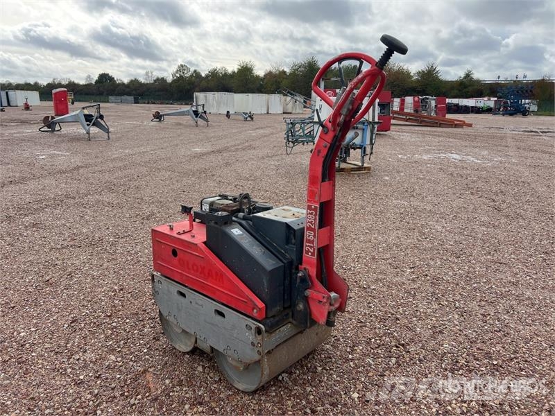 Bomag Compacteur Smooth Drum Compactor Rouleaux monocylindre