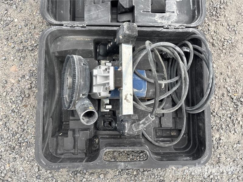 Bosch GHO 26-82 D Hand-Held Electric Planer Other components