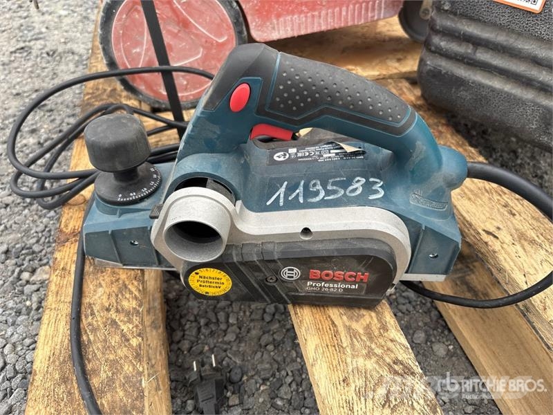 Bosch GHO 26-82 D Hand-Held Electric Planer Other components