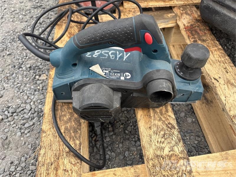 Bosch GHO 26-82 D Hand-Held Electric Planer Other components