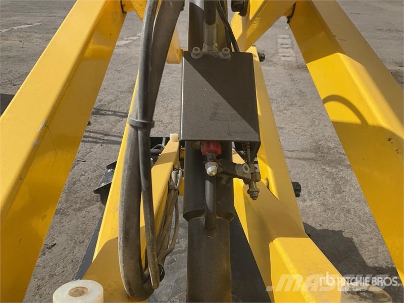 Boss X3X Electric Scissor Lift Підйомники-ножиці