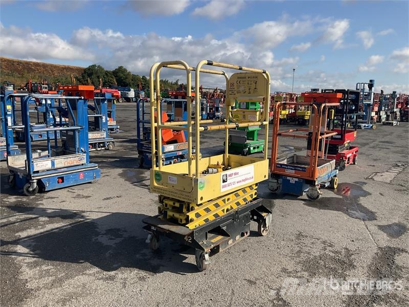 Boss X3X Electric Scissor Lift (Inoperable) Makasli platformlar