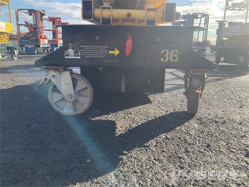 Boss X3X Electric Scissor Lift Підйомники-ножиці