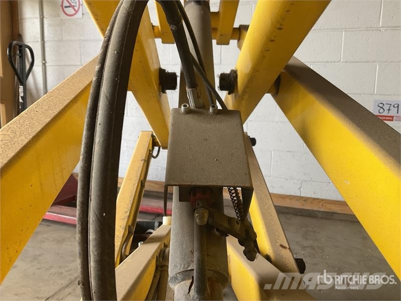 Boss X3X Electric Scissor Lift Підйомники-ножиці