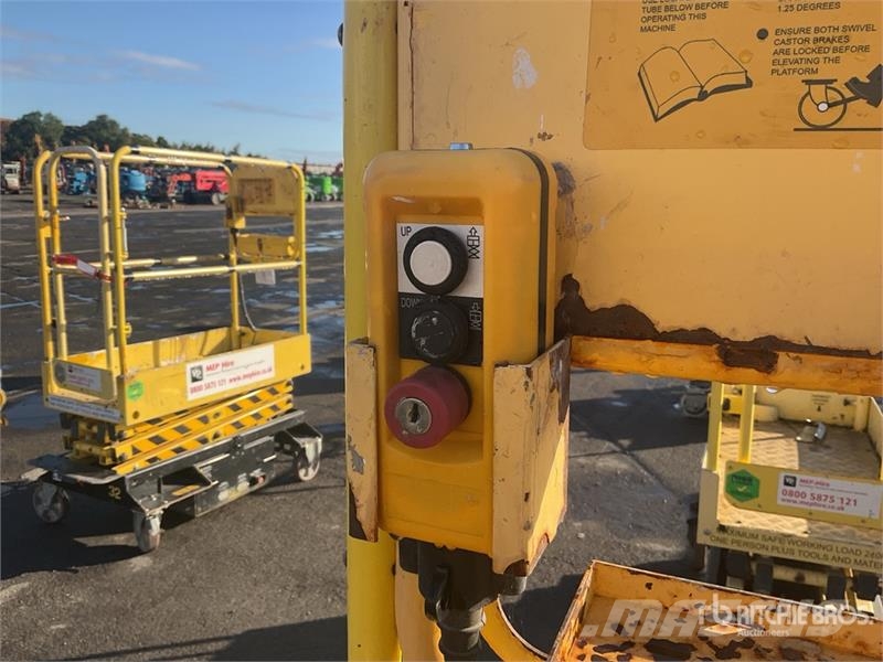 Boss X3X Electric Scissor Lift Підйомники-ножиці