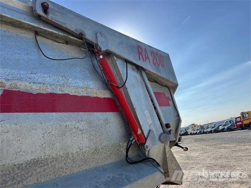  Bossini RA 200/6 Tri/A End Dump Agricultural Trail Прочие сельхоз-прицепы