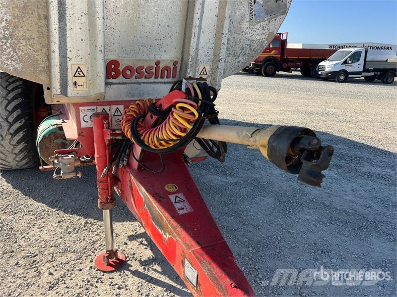  Bossini RA 200/6 Tri/A End Dump Agricultural Trail Прочие сельхоз-прицепы