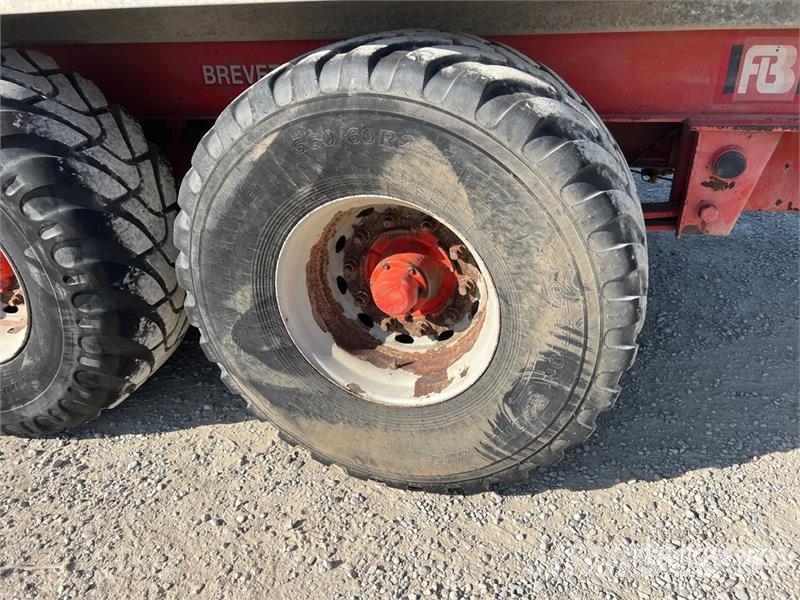  Bossini RA 200/6 Tri/A End Dump Agricultural Trail Прочие сельхоз-прицепы