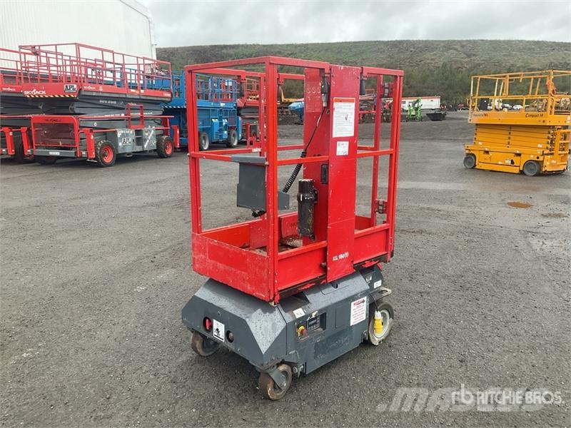 Bravi LUI Mini HD S.I.W Vertical Mast Lift Personenliften en invalideliften