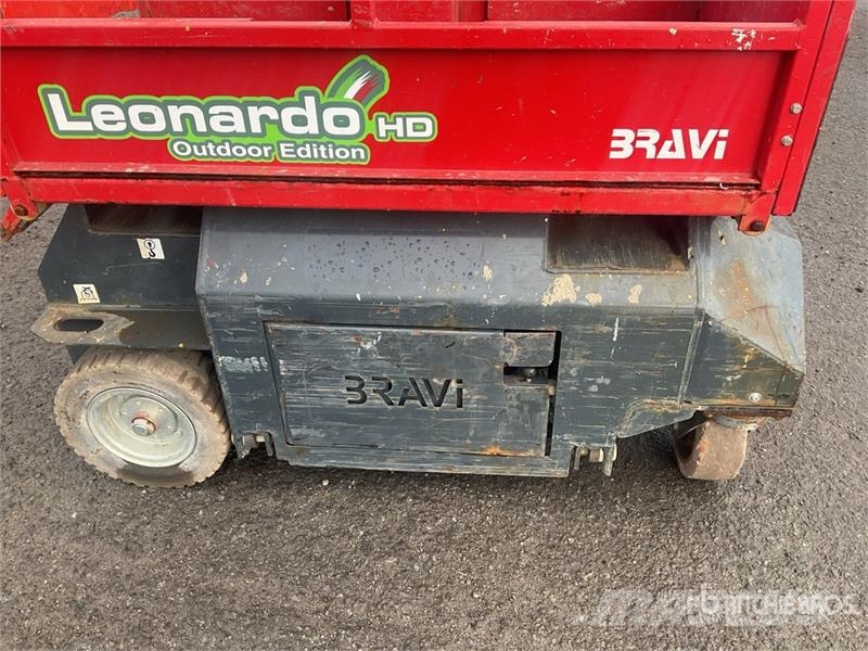 Bravi LUI Mini HD S.I.W Vertical Mast Lift Personenliften en invalideliften