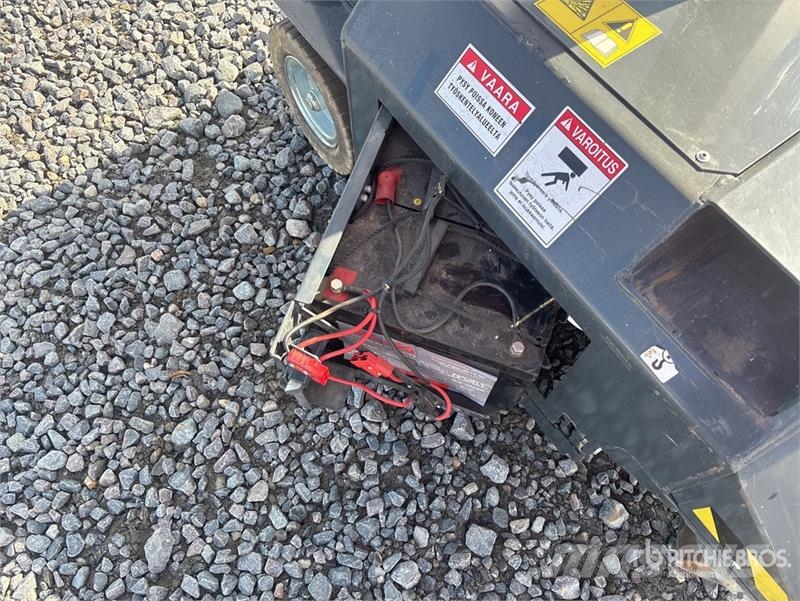 Bravi LUI MINI HD S.I.W. Vertical Mast Lift Sollevatori verticali