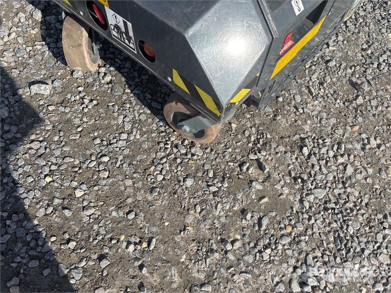 Bravi LUI MINI HS S.I.W. Vertical Mast Lift Vertikalna dvigala