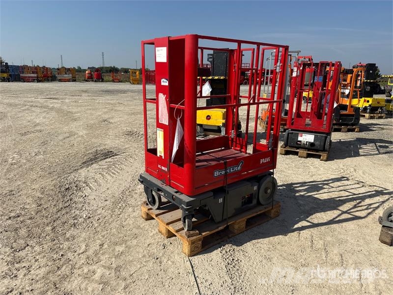 Bravi LUI S.I. 220 Vertical Mast Lift Vertikalna dvigala