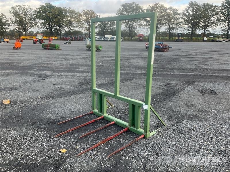 Bressel und Lade 1400 mm Tractor Bale Fork Attachment معدات أخرى لحصاد العلف