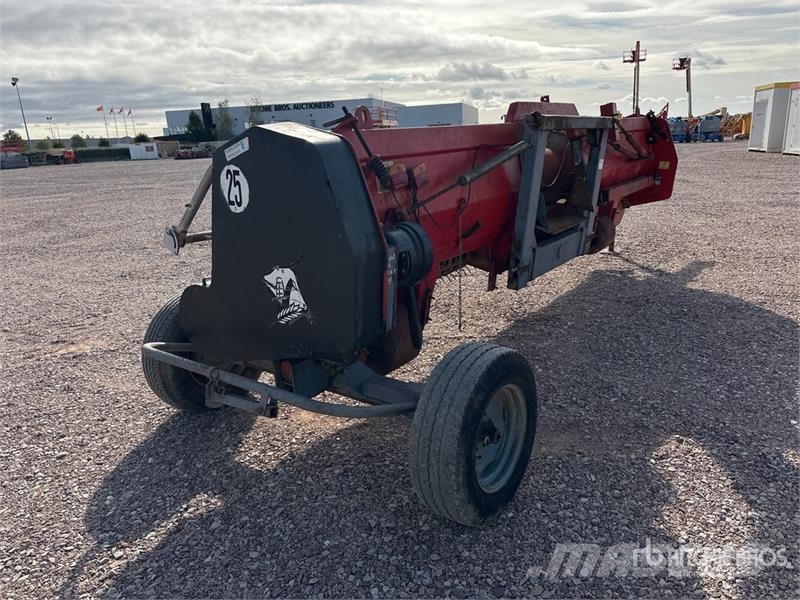  Bricaud-Motor 13M45 Barre De Coupe Combine Pickup  Rezalne glave za kombajne