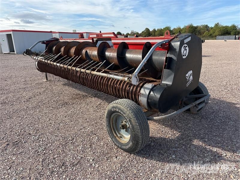  Bricaud-Motor 13M45 Barre De Coupe Combine Pickup  Rezalne glave za kombajne