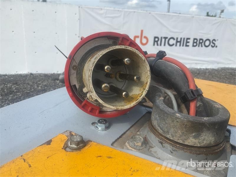 Brokk 180 Electric Demolition Robot Építőipar - Egyebek
