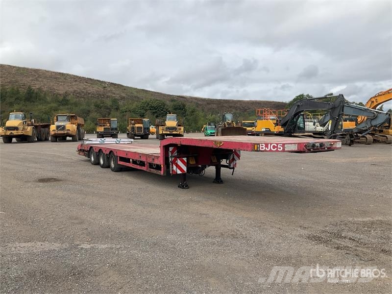 Broshuis Tri/A Extender Lowboy Trailer Tieflader