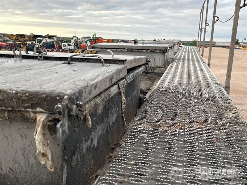 BSLT 28908 L Tri/A Semi-Remorque Citerne 3 Essieux Tanker trailers