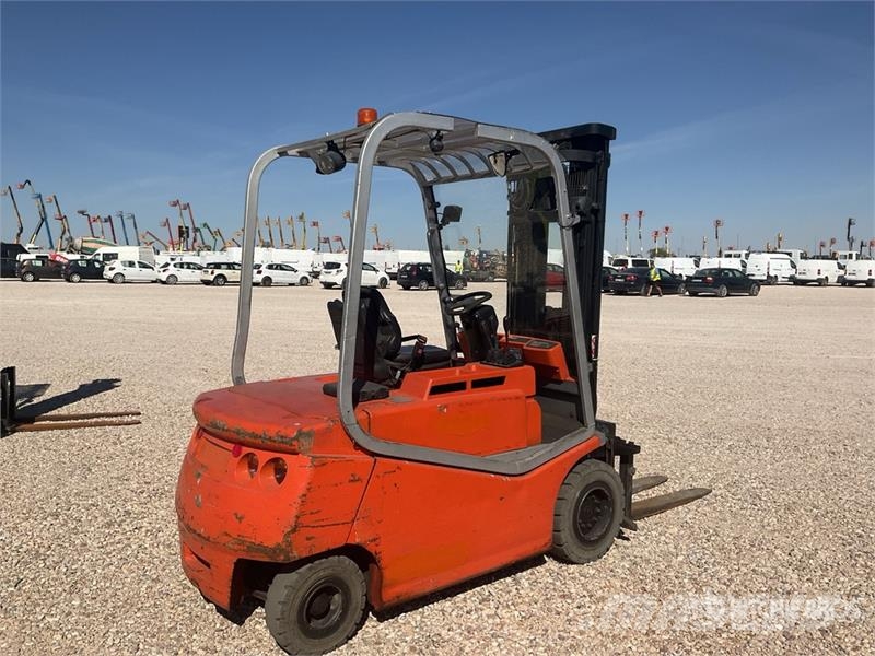 BT CBE35 Electric Forklift Empilhadores eléctricos