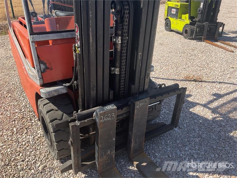 BT CBE35 Electric Forklift Empilhadores eléctricos
