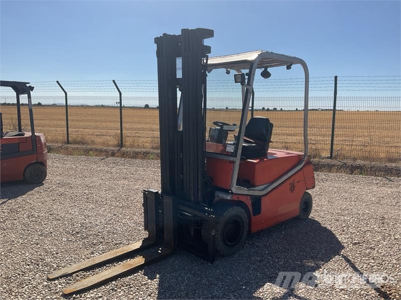 BT CBE35 Electric Forklift Empilhadores eléctricos