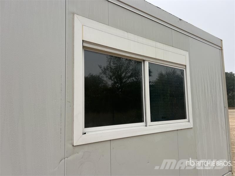  Bungalow De Chantier مقطورات أخرى