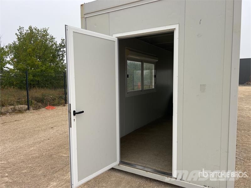  Bungalow De Chantier مقطورات أخرى