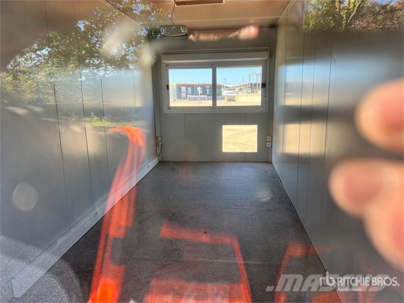  Bungalow De Chantier Roadwork Cabin Alte remorci