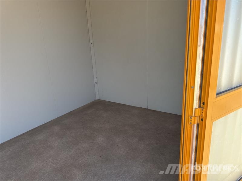 Bungalow De Chantier Roadwork Cabin Other trailers