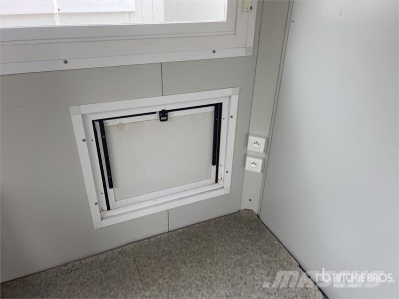  Bungalow De Chantier Roadwork Cabin مقطورات أخرى