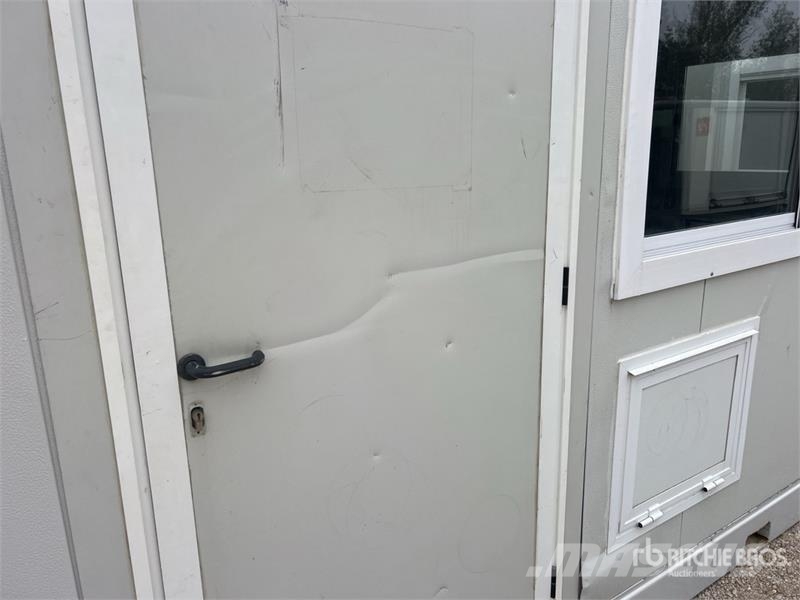  Bungalow De Chantier Roadwork Cabin مقطورات أخرى
