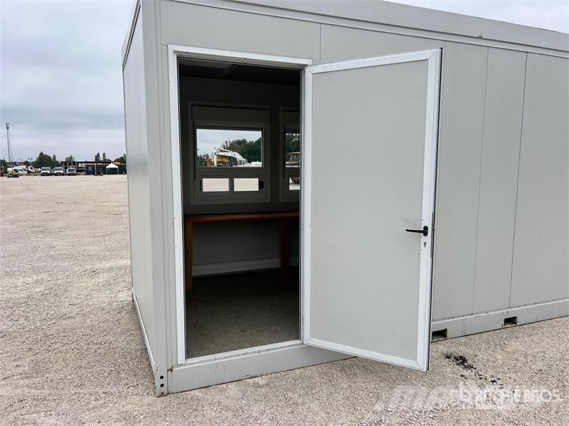  Bungalow De Chantier Roadwork Cabin مقطورات أخرى