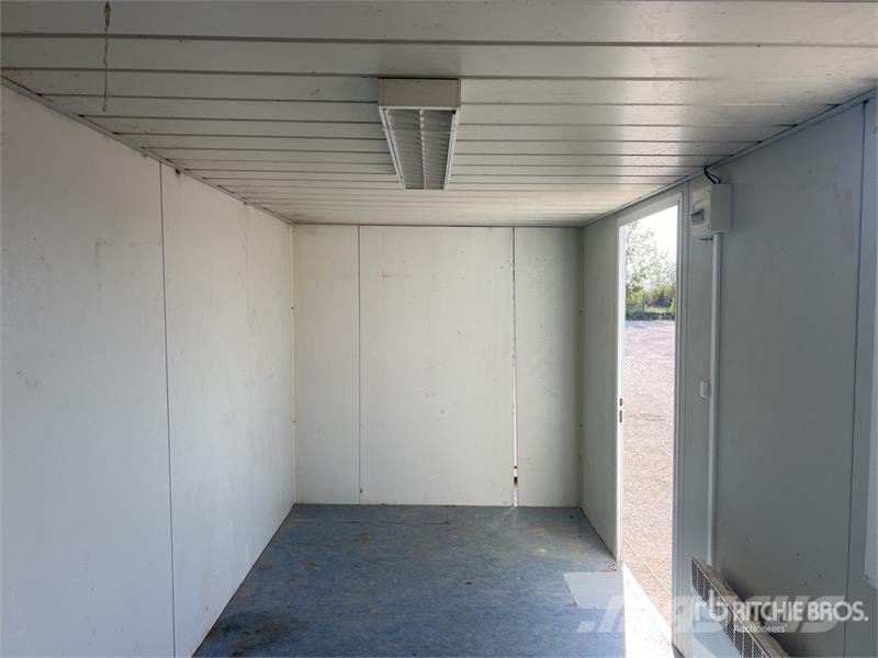  Bungalow De Chantier Roadwork Cabin Alte remorci