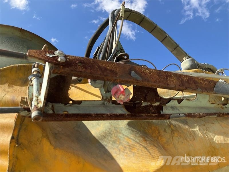 Caffini PRESTIGE 2200V 24 m S/A Pull-Type Sprayer Çekilir pülverizatörler