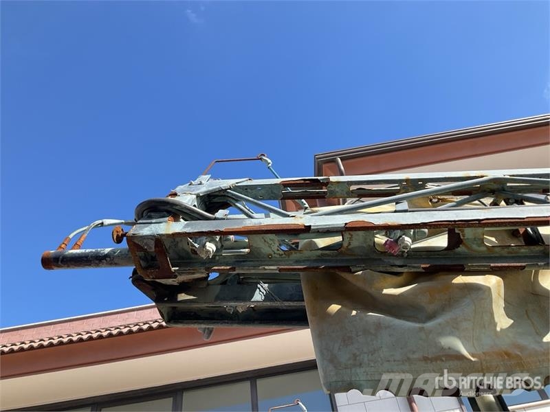 Caffini PRESTIGE 2200V 24 m S/A Pull-Type Sprayer Çekilir pülverizatörler