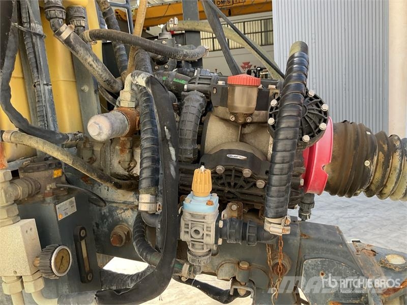Caffini PRESTIGE 2200V 24 m S/A Pull-Type Sprayer Çekilir pülverizatörler