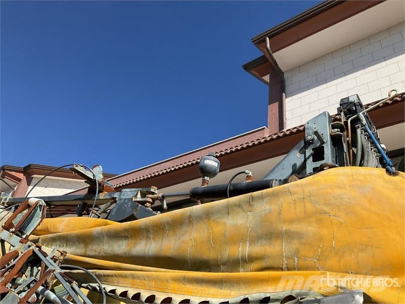 Caffini PRESTIGE 2200V 24 m S/A Pull-Type Sprayer Çekilir pülverizatörler