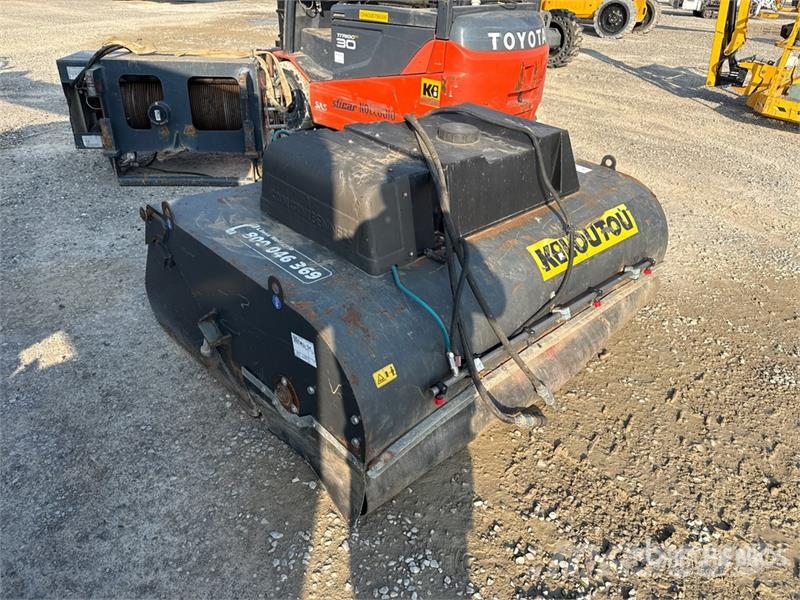 Cangini BS SPZ 50 L.1800 Skid Steer Broom - Fits Gehl R190 Bürsten