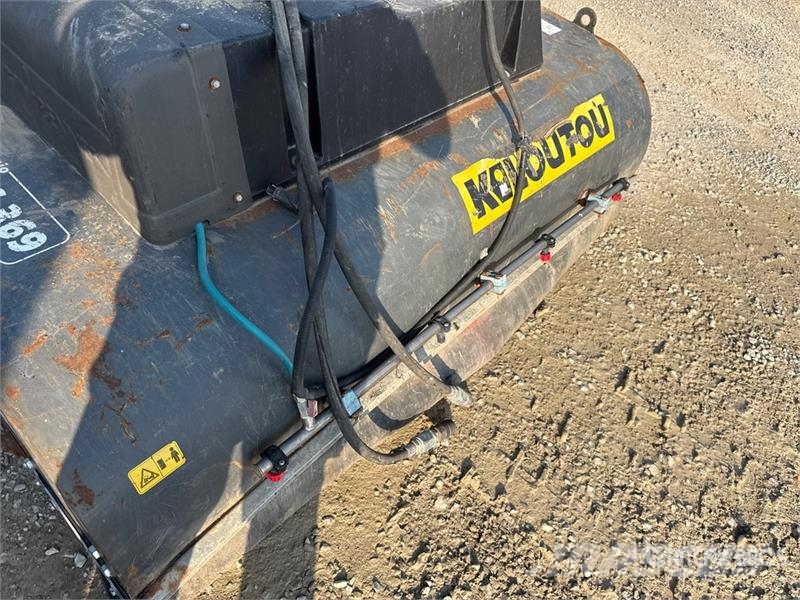 Cangini BS SPZ 50 L.1800 Skid Steer Broom - Fits Gehl R190 Bürsten