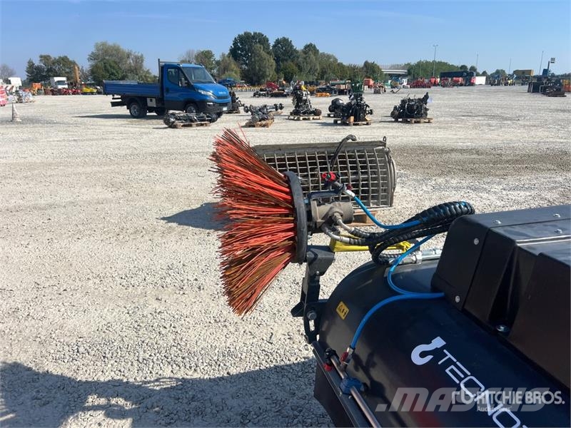 Cangini BS SPZ 50 Skid Steer Broom Навесные щетки