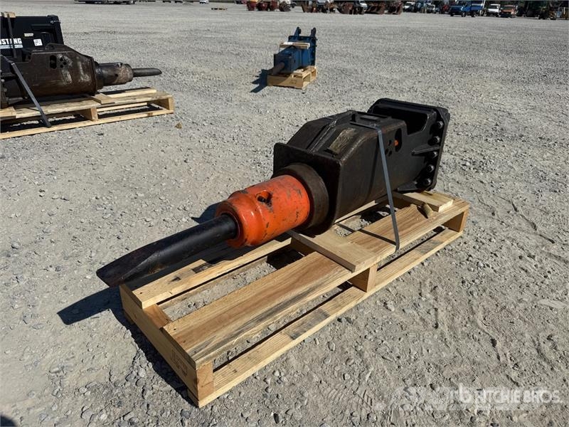 Cangini CB250 Hydraulic Breaker Hidrauliniai kūjai / Trupintuvai
