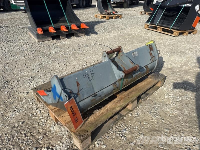 Cangini Excavator Bucket دلاء
