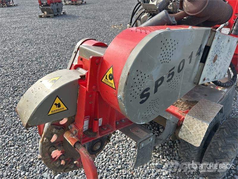 Carlton SP5014 Stump Grinder Kardánhajtású ekék és Forgó-boronák