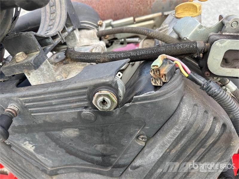 Carlton SP5014 Stump Grinder Kardánhajtású ekék és Forgó-boronák