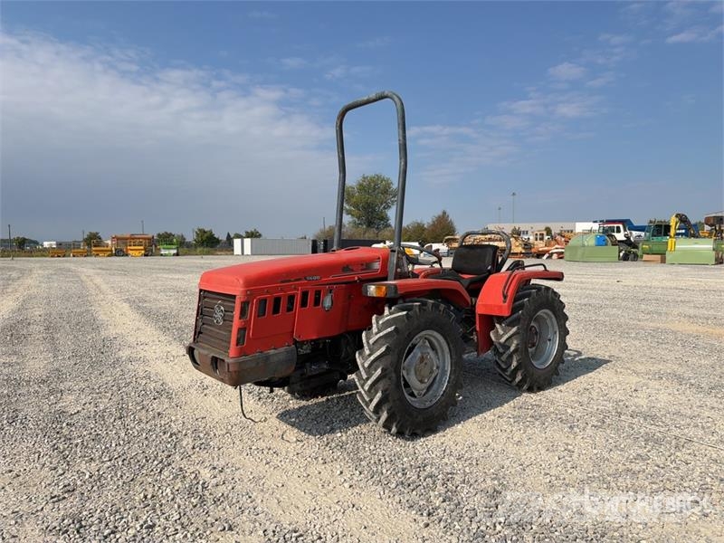 Carraro 5600 4WD Tractor Traktory