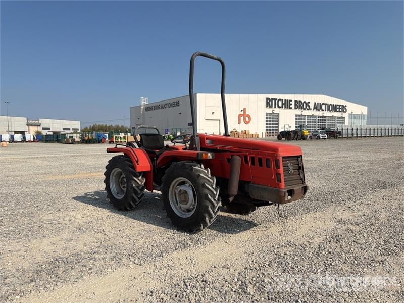 Carraro 5600 4WD Tractor Traktory