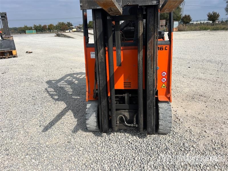 Carrer Z16C 1600 kg Electric Forklift 電動堆高機