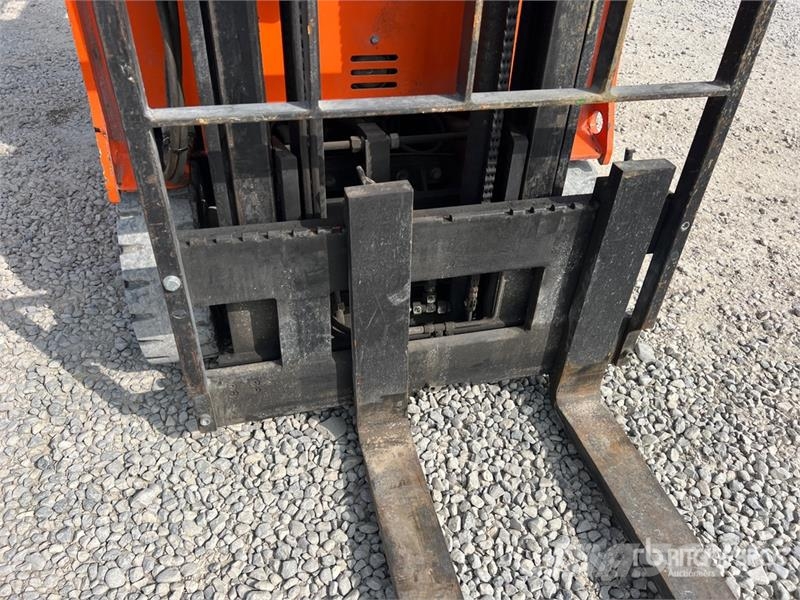 Carrer Z16C 1600 kg Electric Forklift 電動堆高機